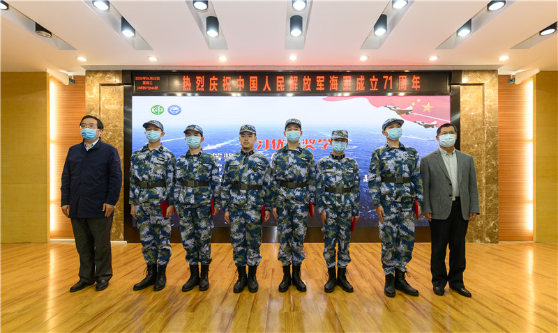 1587610160780202.jpeg 9颁奖仪式1.jpg