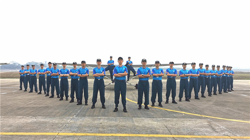 1632321299723751.jpeg 合影最后4.jpg