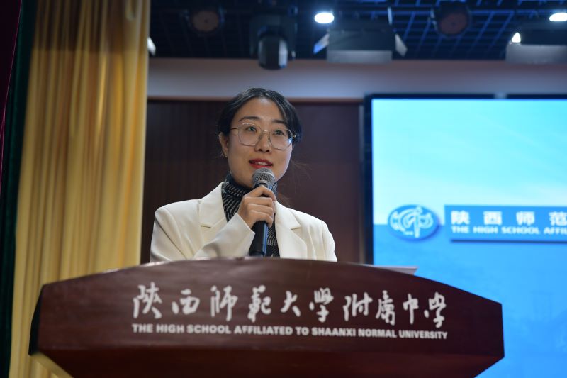 1680329388777969.jpeg 主持.jpg