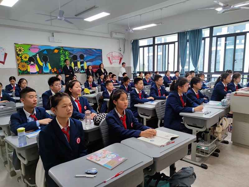 1695087279327363.jpeg 聆听.jpg